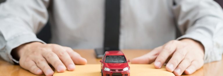 Servizi auto; assicurazione, tagliando, garanzia, finanziamento